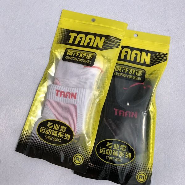 1 pair taan women's sport socks for badminton table tennis breathable sports socks towel cotton bottom, Black
1 pair taan women's sport socks for badminton table tennis breathable sports socks towel cotton bottom, Black