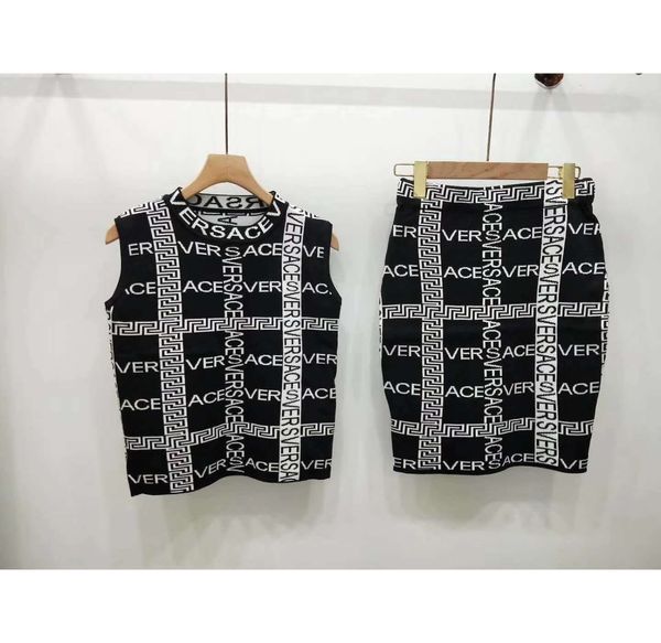 women summer designer two piece dresses sleeveless + mini sheath luxury dress print letters women fashion crew neck knit dress, Black;gray
women summer designer two piece dresses sleeveless + mini sheath luxury dress print letters women fashion crew neck knit dress, Black;gray