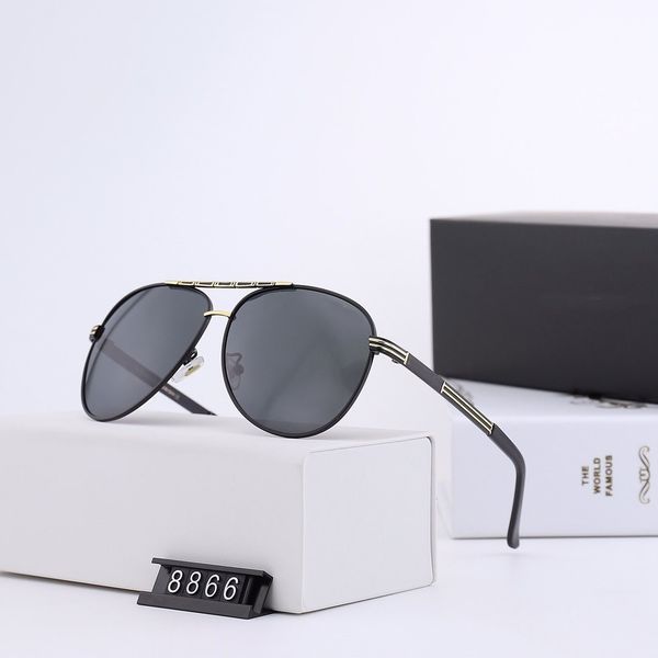 2020 new sunglasses glass for mens adumbral glasses uv400 with box p 4 colors 8866, White;black
2020 new sunglasses glass for mens adumbral glasses uv400 with box p 4 colors 8866, White;black