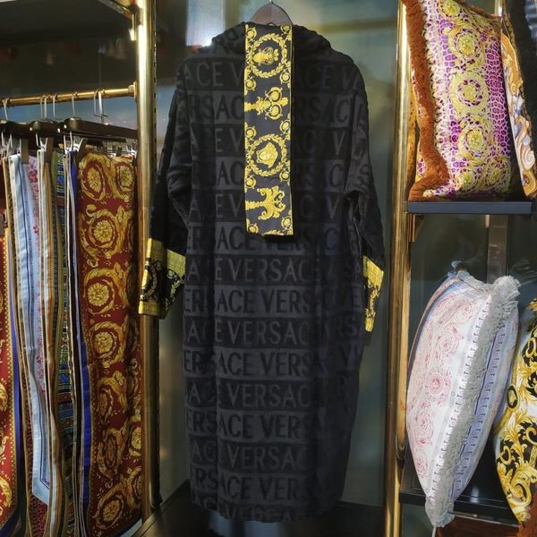 luxury classic cotton blend bathrobe men women designer brand sleepwear kimono warm bath robe home wear bathrobes comfortable klw1739, Black;white
luxury classic cotton blend bathrobe men women designer brand sleepwear kimono warm bath robe home wear bathrobes comfortable klw1739, Black;white