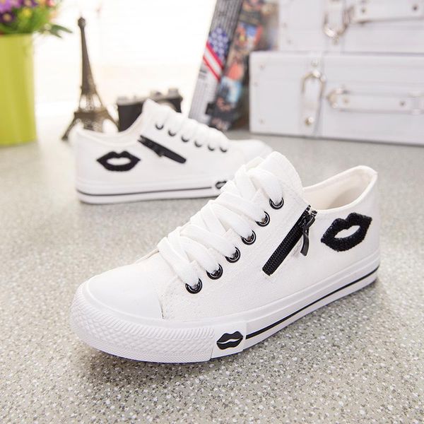 2021 spring and summer korean canvas shoes women's low cut with red lips side zipper students flat casual sports shoes, Black
2021 spring and summer korean canvas shoes women's low cut with red lips side zipper students flat casual sports shoes, Black