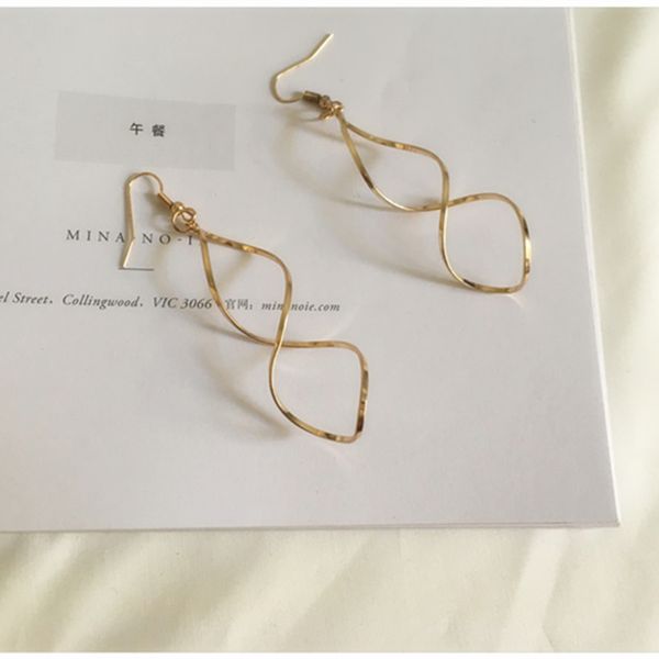 Fashion Double Loop Drop Earrings For Women Long Wave Dangle Earrings High Quality Statement Wedding Jewelry Wholesale
Fashion Double Loop Drop Earrings For Women Long Wave Dangle Earrings High Quality Statement Wedding Jewelry Wholesale