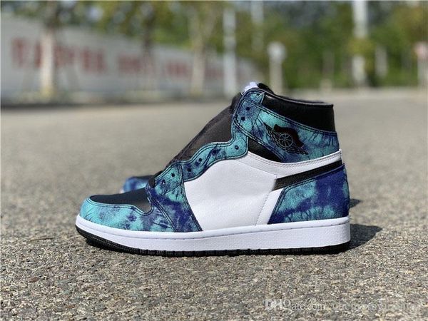 2020 air aauthentic 1 high og retro wmns tie-dye basketball shoes white black aurora green woman man sports sneakers cd0461-100 with box
2020 air aauthentic 1 high og retro wmns tie-dye basketball shoes white black aurora green woman man sports sneakers cd0461-100 with box
