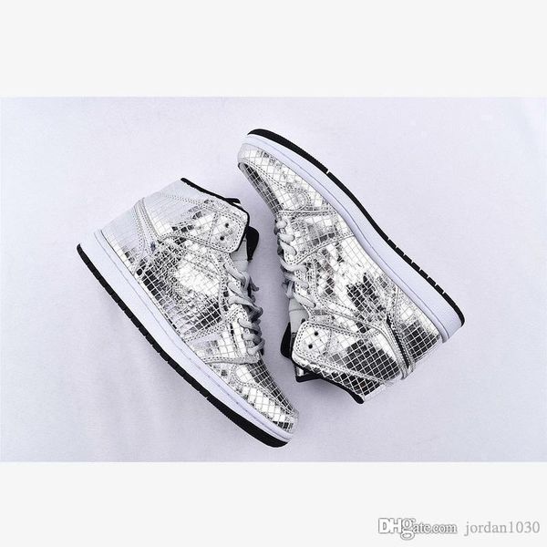 nkj01a 2020 men basketball shoes 1 cu9304-001 fly with mid disco ball releasing early mid fearless 1 come size36-45 
nkj01a 2020 men basketball shoes 1 cu9304-001 fly with mid disco ball releasing early mid fearless 1 come size36-45