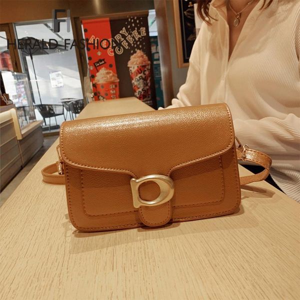 vintage shoulder bags for women 2020 messenger bag trendy flap crossbody bag retro pattern casual female purse and handbags
vintage shoulder bags for women 2020 messenger bag trendy flap crossbody bag retro pattern casual female purse and handbags