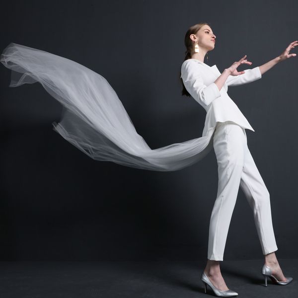 skyesky women suits pants suit irregular white fashion jacket 2 pieces wedding suit with veil, White;black
skyesky women suits pants suit irregular white fashion jacket 2 pieces wedding suit with veil, White;black