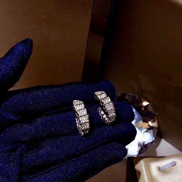 горячая продажа s925 серебряной игла змей в форме полной простого кирпича серьги моды и элегантные модели темперамента взрыва высокого качес, White
горячая продажа s925 серебряной игла змей в форме полной простого кирпича серьги моды и элегантные модели темперамента взрыва высокого качес, White