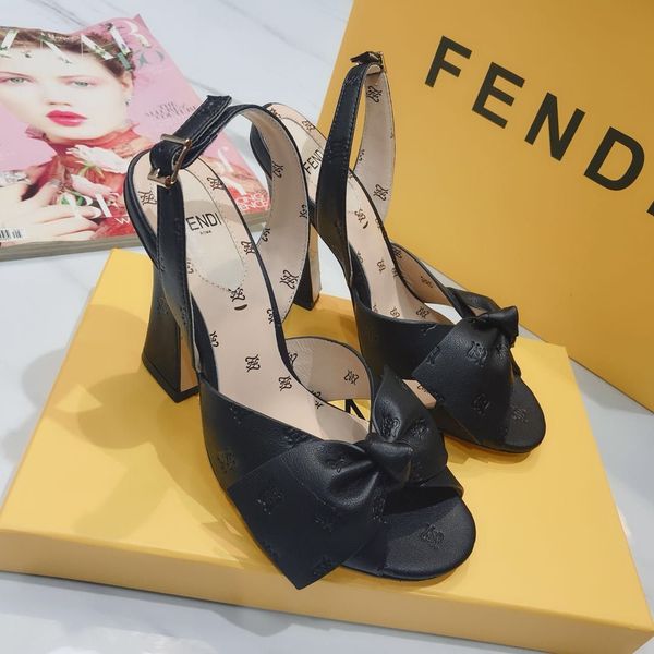 high-end luxury fashion stardesigner women's high heels party wedding shoes casual sandals heel 6cm women's shoes, Black 
high-end luxury fashion stardesigner women's high heels party wedding shoes casual sandals heel 6cm women's shoes, Black