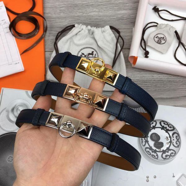 2020 men belt womens genuine leather black and white color designer cowhide belt for mens luxury belt ing, Black;brown
2020 men belt womens genuine leather black and white color designer cowhide belt for mens luxury belt ing, Black;brown