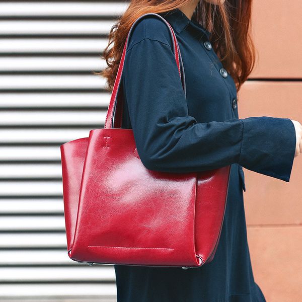 2020 new women's bag fashion leather tote bag large-capacity one-shoulder solid-colored soft
2020 new women's bag fashion leather tote bag large-capacity one-shoulder solid-colored soft
