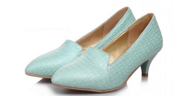 2019 women's shoes in spring and autumn with new style middle heel coarse heel pointed end @2062, Black
2019 women's shoes in spring and autumn with new style middle heel coarse heel pointed end @2062, Black