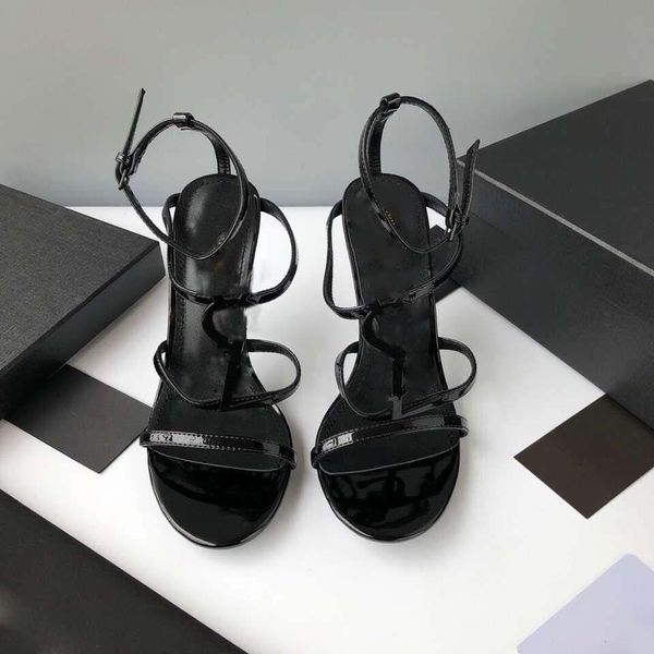 2020 wedding shoes patent leather women summer high-heeled shoes pointed toe high heel red black slip-on
2020 wedding shoes patent leather women summer high-heeled shoes pointed toe high heel red black slip-on