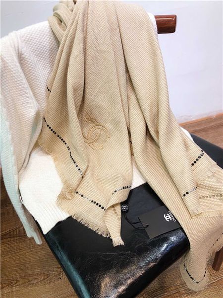 new arrival fashion women scarf plain shawls oversized tassel cashmere warps luxury solid colors women men scarves pashmina
new arrival fashion women scarf plain shawls oversized tassel cashmere warps luxury solid colors women men scarves pashmina