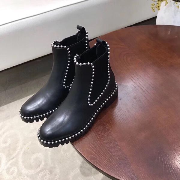new european rivet beaded boots ladies handsome short barrel leather stitching elastic cloth martin boots calf leather, Black
new european rivet beaded boots ladies handsome short barrel leather stitching elastic cloth martin boots calf leather, Black