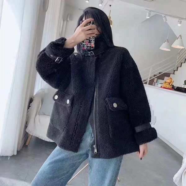 2019 winter sheep shearing splicing small fur one-piece coat women korean lapel wool granular fur fur, White
2019 winter sheep shearing splicing small fur one-piece coat women korean lapel wool granular fur fur, White
