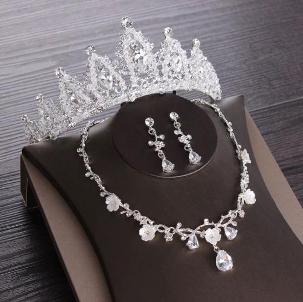 the latest selling bridal jewelry crown three-piece set handmade crystal crown necklace earrings wedding accessories ing, Silver
the latest selling bridal jewelry crown three-piece set handmade crystal crown necklace earrings wedding accessories ing, Silver