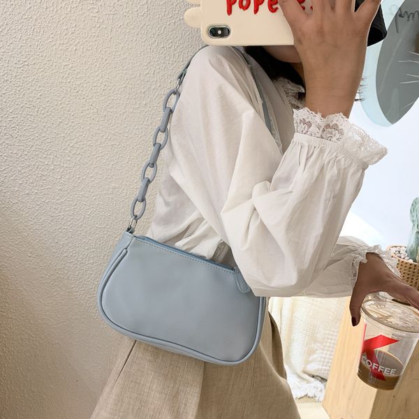 2020 new women's shoulder bag solid color acrylic chain new fold portable messenger clutch
2020 new women's shoulder bag solid color acrylic chain new fold portable messenger clutch