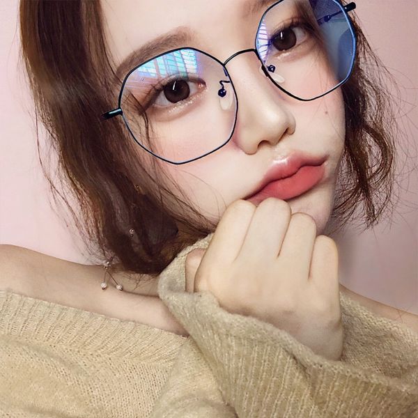irregular polygon frame women's fashionable big face myopia men's round myopia glasses glasses face, Silver
irregular polygon frame women's fashionable big face myopia men's round myopia glasses glasses face, Silver