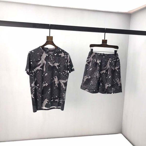 summer brand men's high-quality designer short t-shirt european men's hip-hop round neck t-shirt 100% cotton short-sleeved men, White;black
summer brand men's high-quality designer short t-shirt european men's hip-hop round neck t-shirt 100% cotton short-sleeved men, White;black