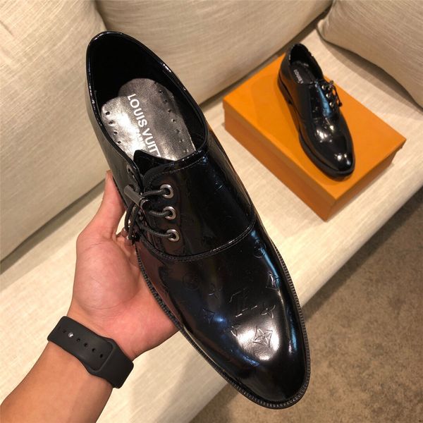2019 summer spring men luxury dress shoes new classic black leather business elegant formal shoes wedding flat
2019 summer spring men luxury dress shoes new classic black leather business elegant formal shoes wedding flat