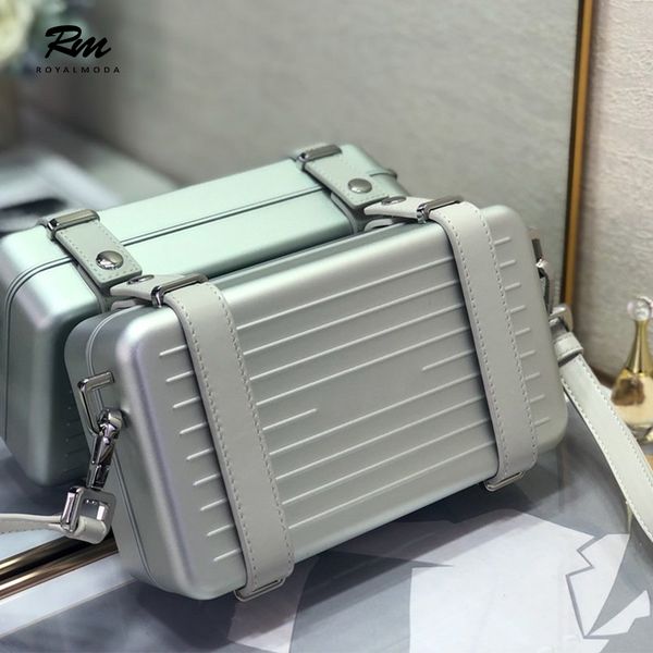 2020 royalmoda silver pink d&r personal clutch in aluminum and grained calfskin 20x11x7cm
2020 royalmoda silver pink d&r personal clutch in aluminum and grained calfskin 20x11x7cm