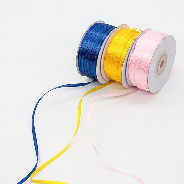 variety_store splendorette crimped curling ribbon, 3/25 inch wide by 500-yard spool, royal for clothing tag ribbon, Black
variety_store splendorette crimped curling ribbon, 3/25 inch wide by 500-yard spool, royal for clothing tag ribbon, Black