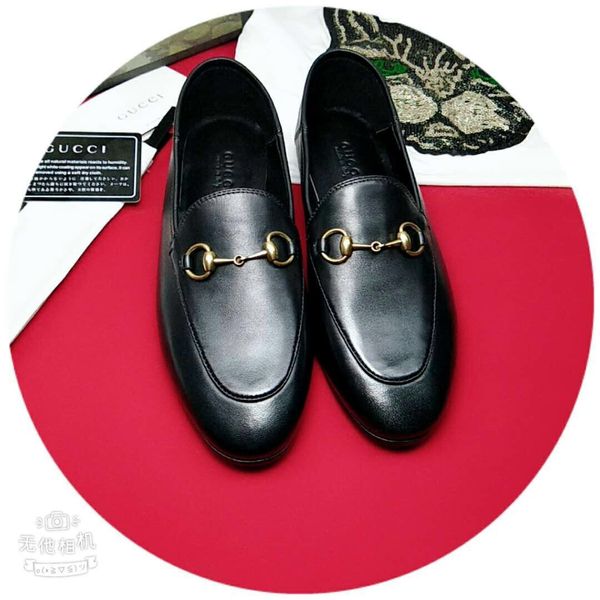 Sapatos clássicos yecq9 
Sapatos clássicos yecq9