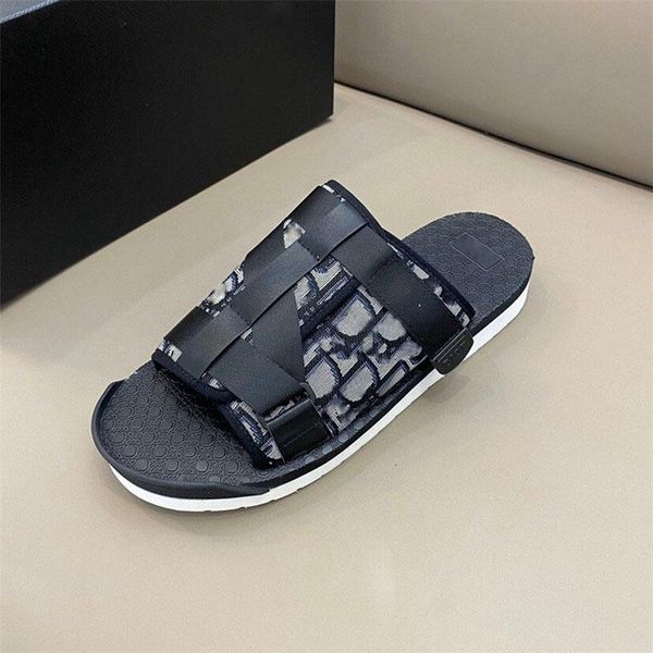 2020 мужчины черный alpha сандал в косых жаккардовые лето мужские тапочки из нейлона полосы удобные резиновые подошвы потертостей с размером, Black
2020 мужчины черный alpha сандал в косых жаккардовые лето мужские тапочки из нейлона полосы удобные резиновые подошвы потертостей с размером, Black