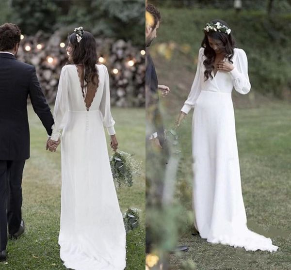 bohemian long sleeve beach wedding dresses 2019 deep v-neck backless lace applique edge country garden bridal reception gown, White
bohemian long sleeve beach wedding dresses 2019 deep v-neck backless lace applique edge country garden bridal reception gown, White