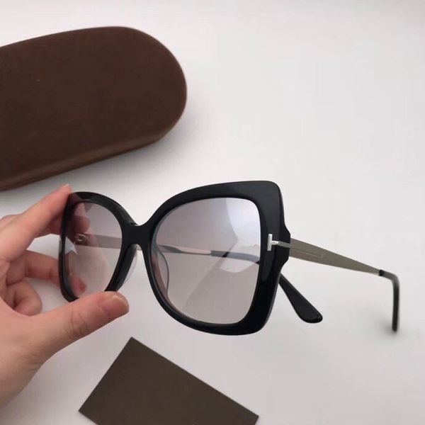 wholesale-luxury women designer fashion square frame uv protection lens popular summer style sunglasses come with case, White;black
wholesale-luxury women designer fashion square frame uv protection lens popular summer style sunglasses come with case, White;black