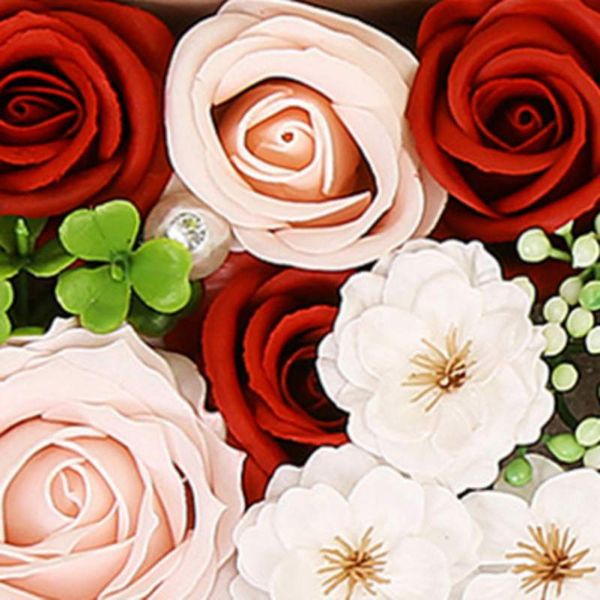 romantic artificial flower soap rose flower gift box with aroma candle for valentine's day wedding decoration anniversary n
romantic artificial flower soap rose flower gift box with aroma candle for valentine's day wedding decoration anniversary n