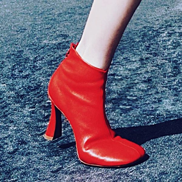 square toe women ankle boots fashion high heel black zipper booties red leather autumn winter shoes
square toe women ankle boots fashion high heel black zipper booties red leather autumn winter shoes