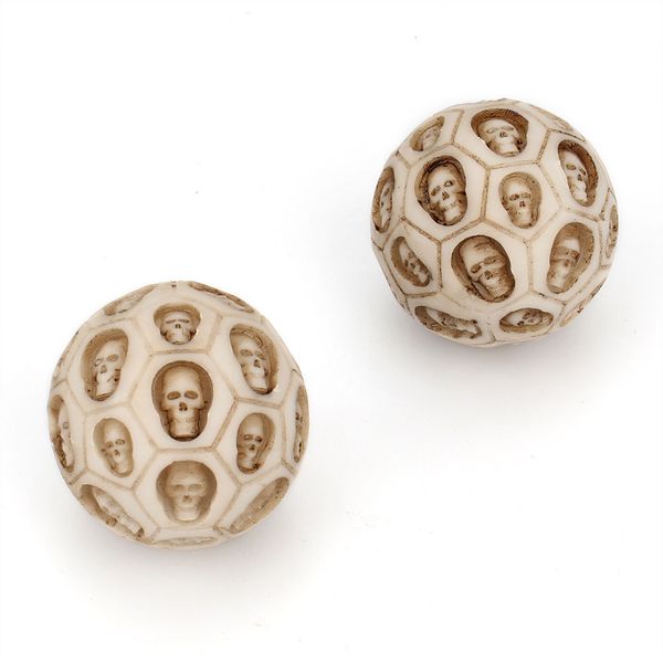 creative multifaceted skeleton relief finger vent massage ball home decoration furnishing articles boy friend halloween gift
creative multifaceted skeleton relief finger vent massage ball home decoration furnishing articles boy friend halloween gift