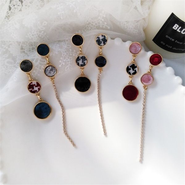 japanese and korean retro style temperament simple asymmetrical long tassel inlaid semi-precious stones stud earrings, Golden;silver
japanese and korean retro style temperament simple asymmetrical long tassel inlaid semi-precious stones stud earrings, Golden;silver