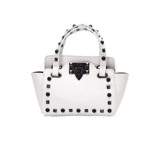 women's handbag fashion rivet handbag 2020 new simple fashion pu leather women's shoulder bag
women's handbag fashion rivet handbag 2020 new simple fashion pu leather women's shoulder bag