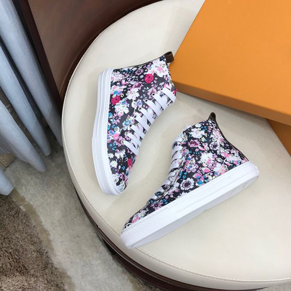 2020 new brand leather printing men and women casual shoes couple red bottom sports shoes high printing men and women flat shoes, Black
2020 new brand leather printing men and women casual shoes couple red bottom sports shoes high printing men and women flat shoes, Black