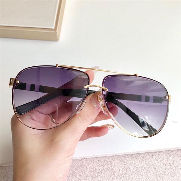 selling sunglasses pilot metal classic frame simple fashion generous style designer protection uv400 eyewear with case 4326, White;black
selling sunglasses pilot metal classic frame simple fashion generous style designer protection uv400 eyewear with case 4326, White;black