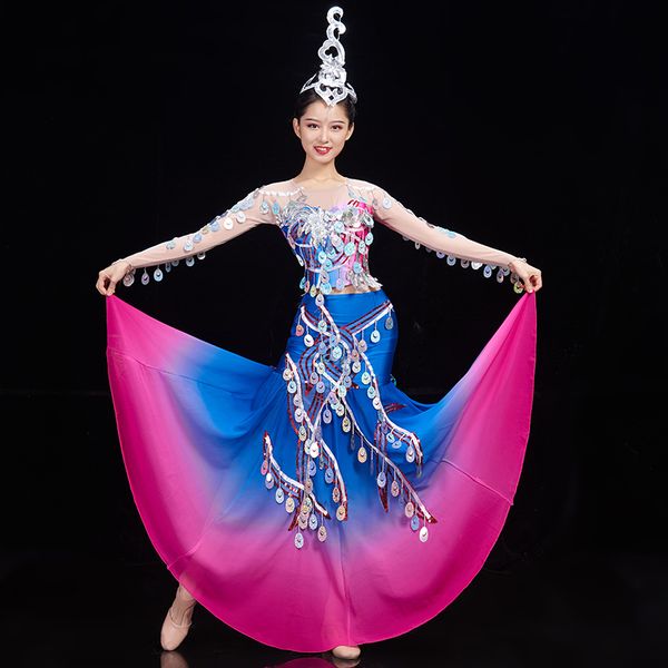2019 new dai dance costume yunnan art examination gradient color peacock dance fishtail skirt ethnic style woman clothing set, Black;red
2019 new dai dance costume yunnan art examination gradient color peacock dance fishtail skirt ethnic style woman clothing set, Black;red