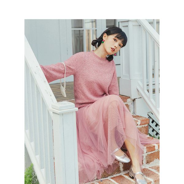 inman 2020 spring new arrival retro fashion elegant o-neck loose knitted dress women two pieces suit, White
inman 2020 spring new arrival retro fashion elegant o-neck loose knitted dress women two pieces suit, White