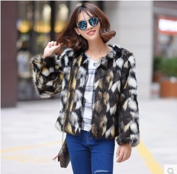 2019 vetement winter women coat faux fox fur outwear hit color furry coat plus size furry slim overcoat short lolita aw296, Black
2019 vetement winter women coat faux fox fur outwear hit color furry coat plus size furry slim overcoat short lolita aw296, Black