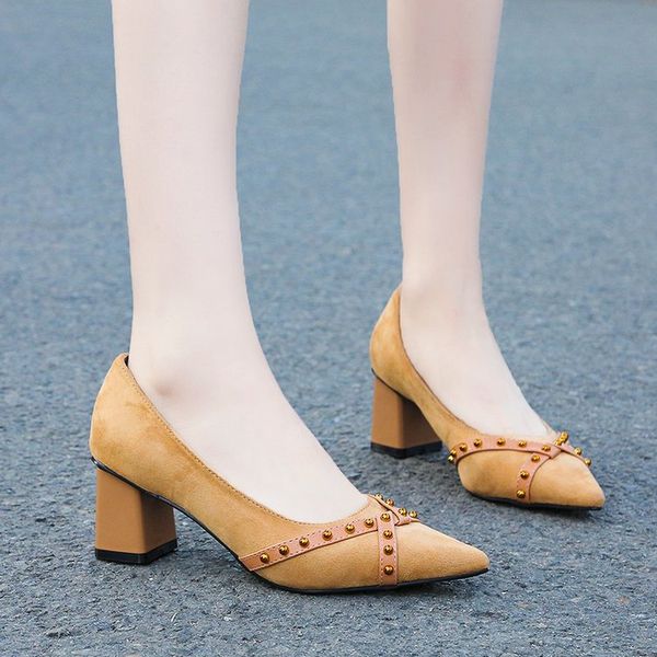 square heel high heels fashion pointed red bride wedding shoes simple elegant women's shoes rivets pumps party single, Black
square heel high heels fashion pointed red bride wedding shoes simple elegant women's shoes rivets pumps party single, Black