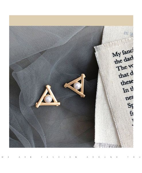 корейские серьги милой игл серьга маленьких серебряной простые жемчужные аксессуары оптом матовая сплава клип женщины уха, Golden;silver
корейские серьги милой игл серьга маленьких серебряной простые жемчужные аксессуары оптом матовая сплава клип женщины уха, Golden;silver