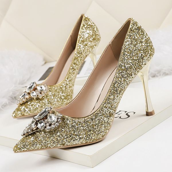 2020 new women fetish 9cm high heels female bridal stiletto crystal heels pumps lady scarpins elegant glitter gold wedding shoes, Black
2020 new women fetish 9cm high heels female bridal stiletto crystal heels pumps lady scarpins elegant glitter gold wedding shoes, Black
