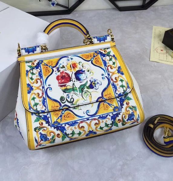 luxury fashion lady handbag handle bag shoulder bag new color printing seriesblue and white flowers lemon pineapplemedium
luxury fashion lady handbag handle bag shoulder bag new color printing seriesblue and white flowers lemon pineapplemedium
