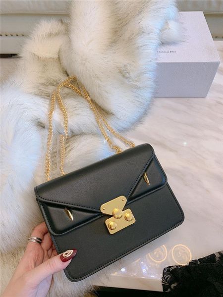 designer luxury handbags purses women genuine leather fashion classic retro shoulder bag fashion Inclined shoulder bag
designer luxury handbags purses women genuine leather fashion classic retro shoulder bag fashion Inclined shoulder bag