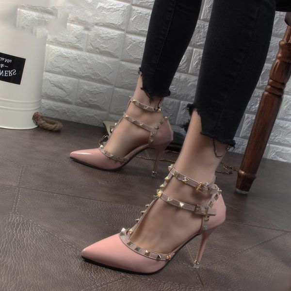 hasp rivet heels female leather high-heeled pumps stiletto heel 9 cm pointed toe hollow ventilation shoes woman rivet shoes, Black
hasp rivet heels female leather high-heeled pumps stiletto heel 9 cm pointed toe hollow ventilation shoes woman rivet shoes, Black