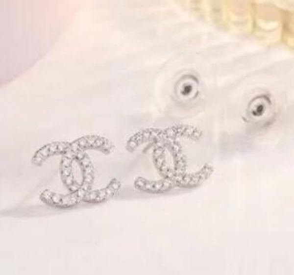 Earring luxury jewelry fa hion women men earring hip hop diamond tud earing iced out bling rock punk round wedding gift k331, Golden;silver
Earring luxury jewelry fa hion women men earring hip hop diamond tud earing iced out bling rock punk round wedding gift k331, Golden;silver