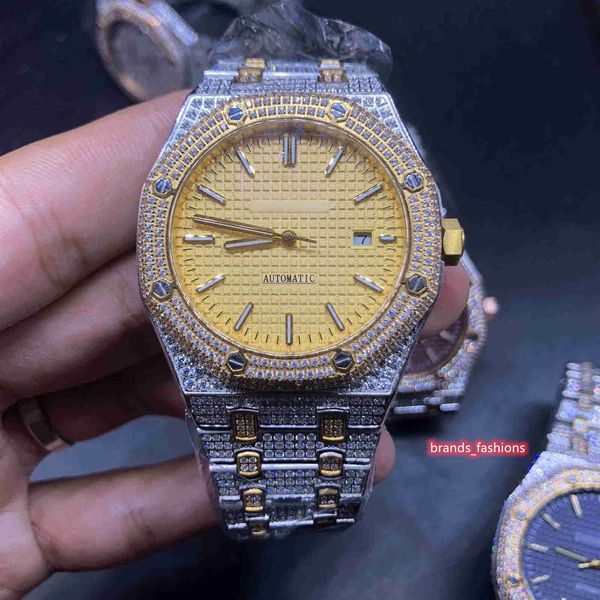men's iced diamond watch bi-gold stainless steel strap full diamond watch golden diamond bezel automatic mechanical watches, Slivery;brown
men's iced diamond watch bi-gold stainless steel strap full diamond watch golden diamond bezel automatic mechanical watches, Slivery;brown
