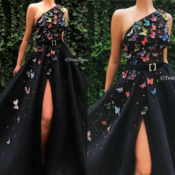 2020 black prom dresses lace butterfly one shoulder a line sweep train evening dress split custom made formal party gowns robes de soirée
2020 black prom dresses lace butterfly one shoulder a line sweep train evening dress split custom made formal party gowns robes de soirée