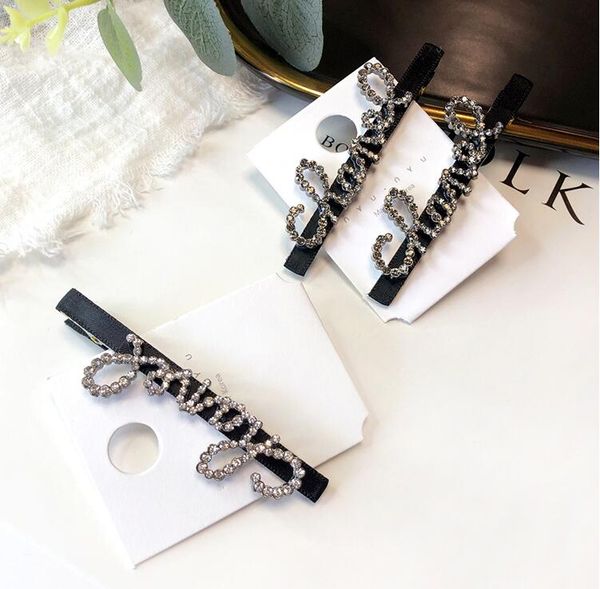 2020 creative personality letter duckbill clip women's fashion trend hair accessories back head broken hair clip, Golden;silver
2020 creative personality letter duckbill clip women's fashion trend hair accessories back head broken hair clip, Golden;silver